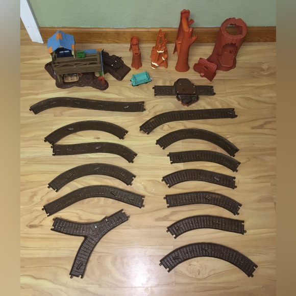 Retired Thomas & Friends Trackmaster Track Logging Misty Island - Picture 2 of 11